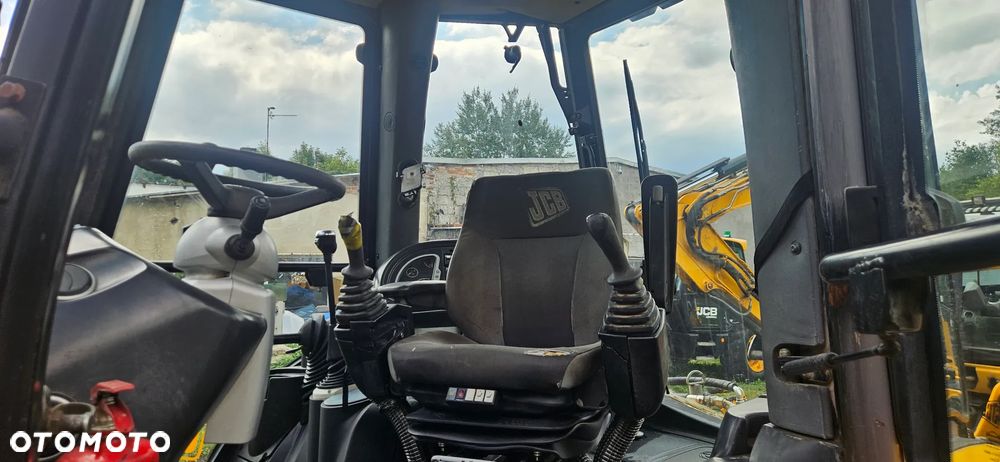 JCB 4CX - 5
