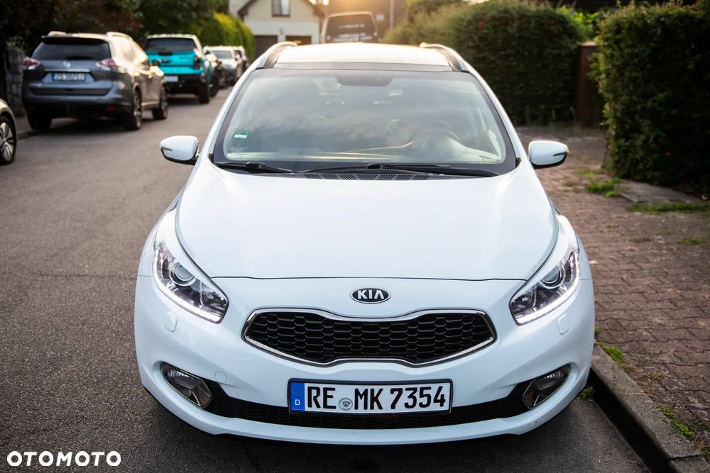 Kia Ceed 1.6 GDI DCT Platinum Edition - 2