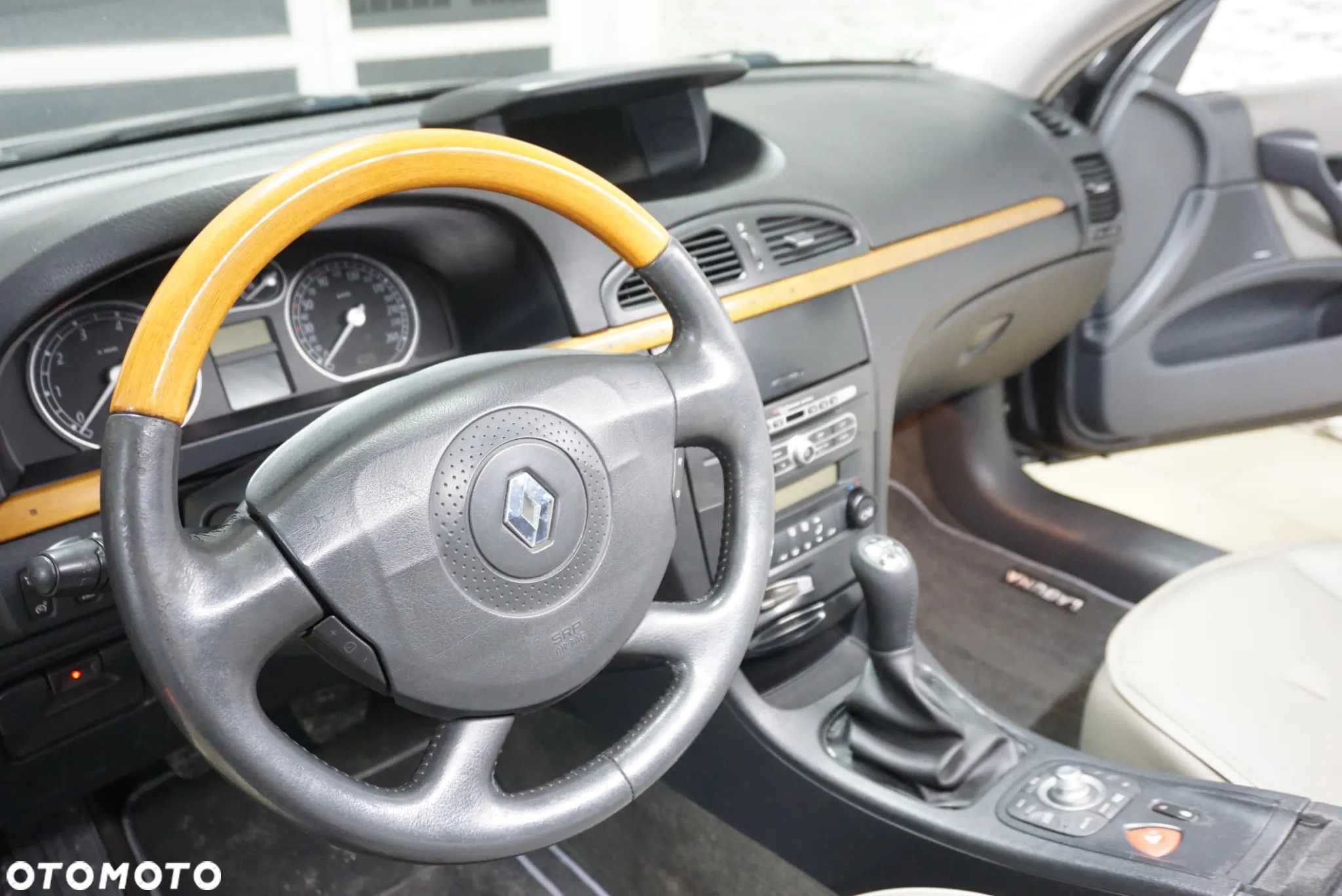 Renault Laguna 2.0 16V Initiale - 12