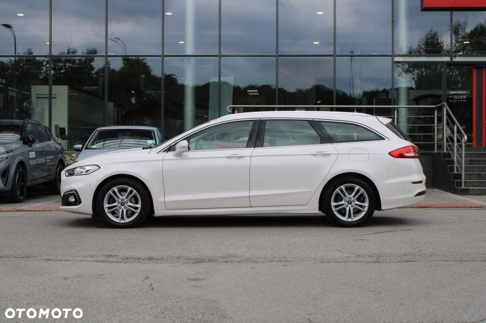 Ford Mondeo - 8