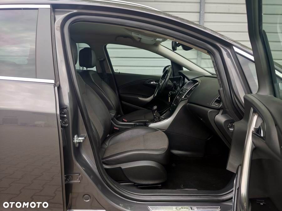 Opel Astra 1.4 Turbo Sport - 17