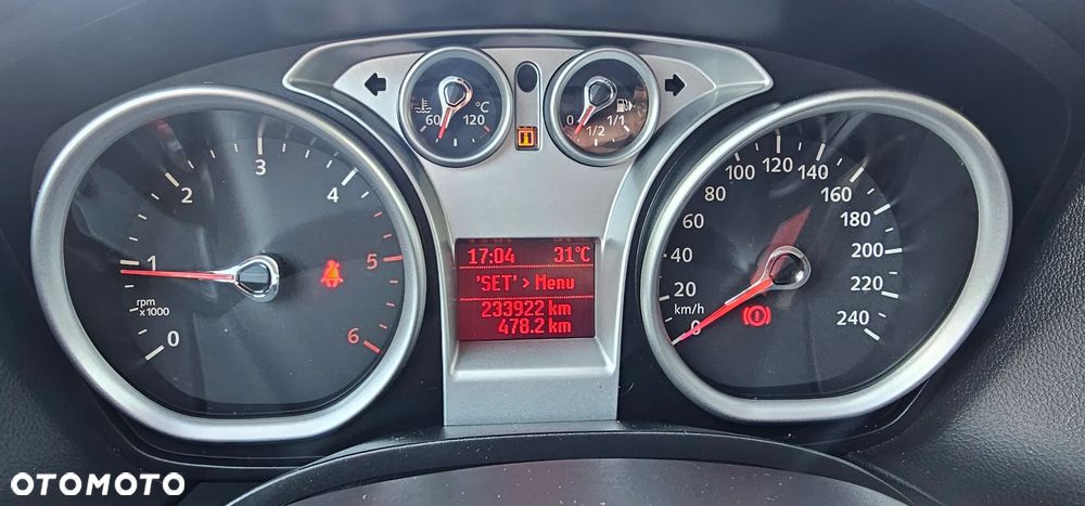 Ford Focus 1.6 TDCi Titanium - 19