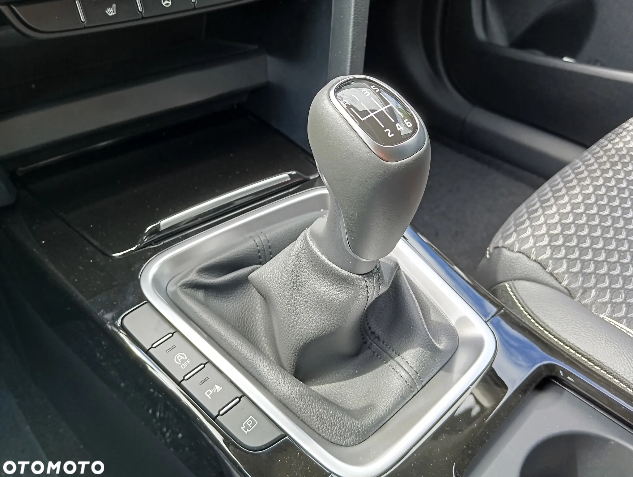 Kia Ceed - 20