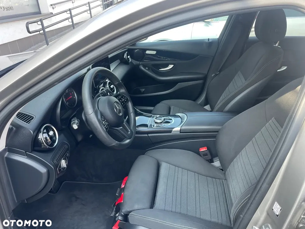 Mercedes-Benz Klasa C 180 d T 9G-TRONIC - 15