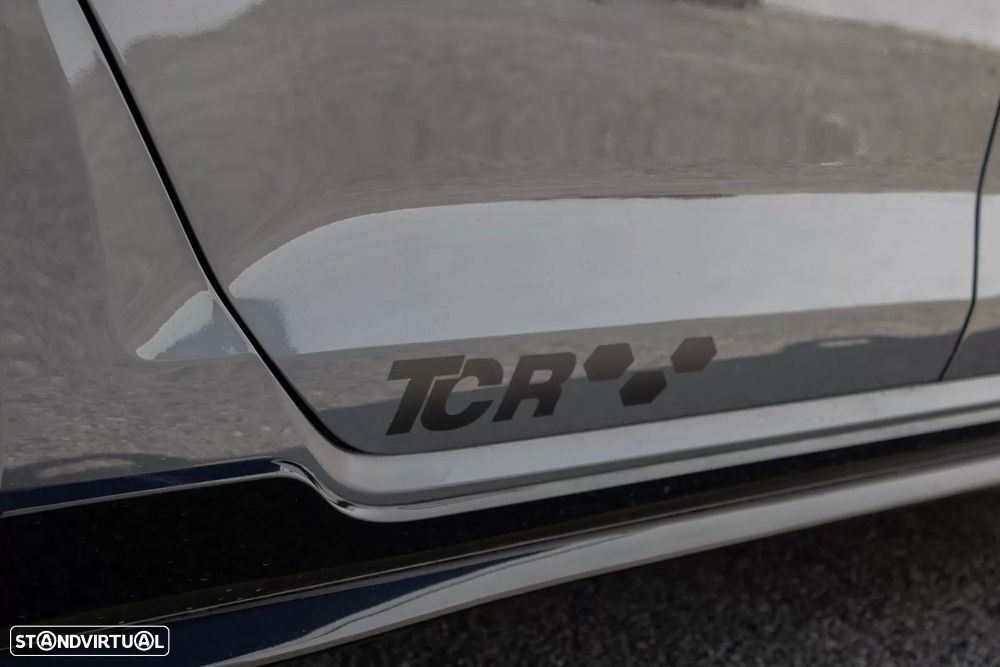 VW Golf 2.0 TSI GTi TCR DSG - 9
