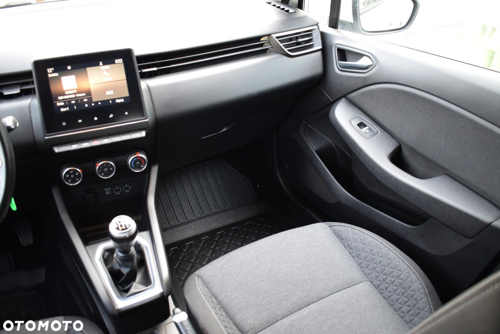 Renault Clio - 13