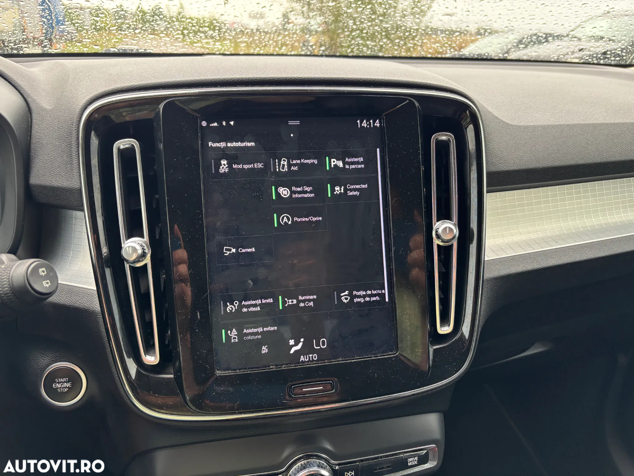 Volvo XC 40 D4 AWD Geartronic Momentum - 19