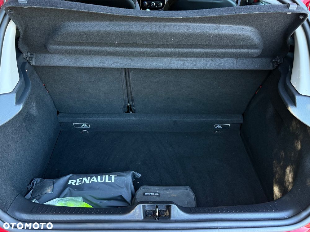 Renault Clio 1.2 16V 75 Expression - 12