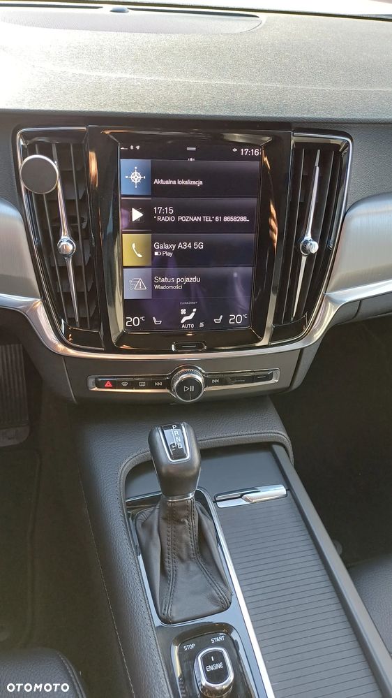 Volvo V90 D4 Geartronic Kinetic - 17