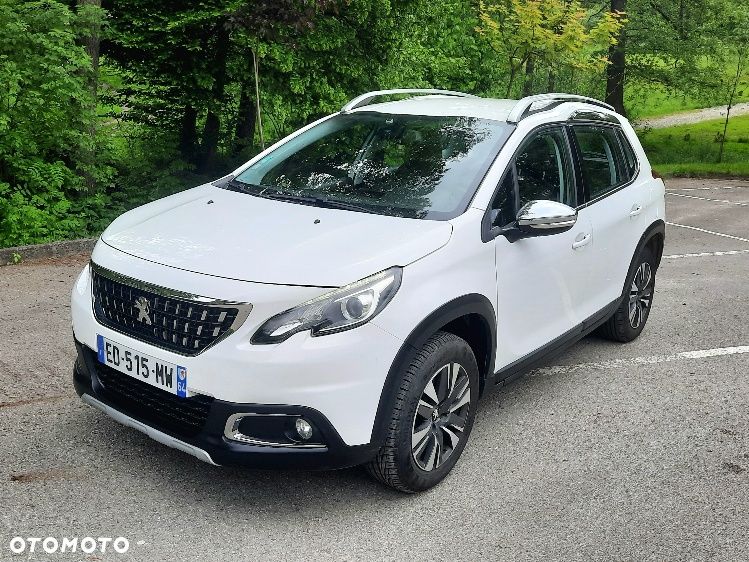 Peugeot 2008 1.2 Pure Tech Allure S&S - 2