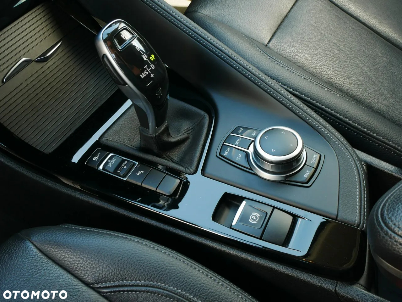 BMW X1 sDrive18d - 18