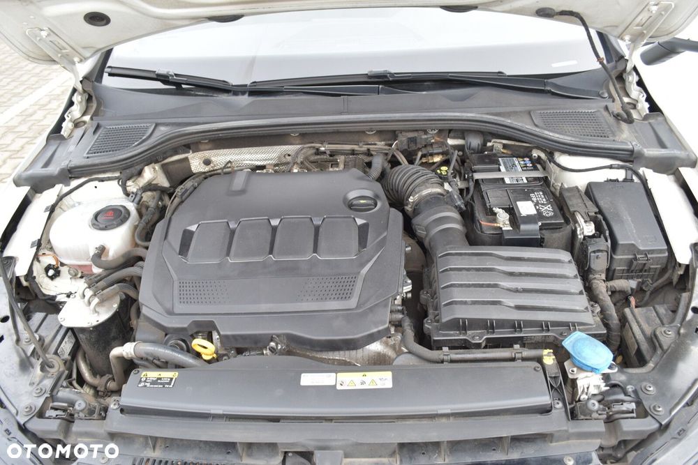 Volkswagen Golf - 40