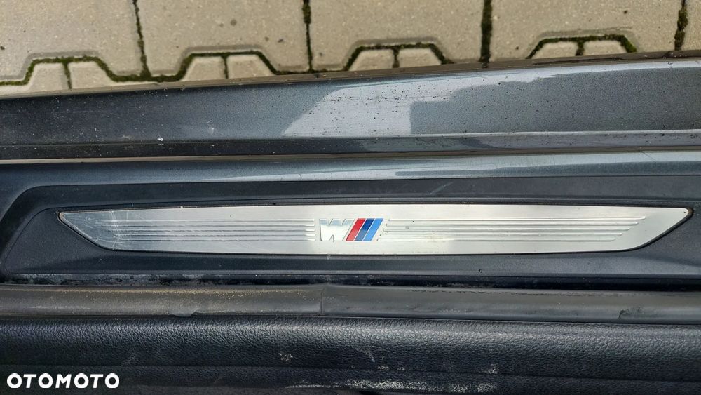 BMW Seria 3 330d Edition M Sport Shadow - 17