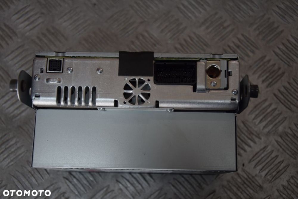 SUZUKI JIMNY RADIO CLARION - 7