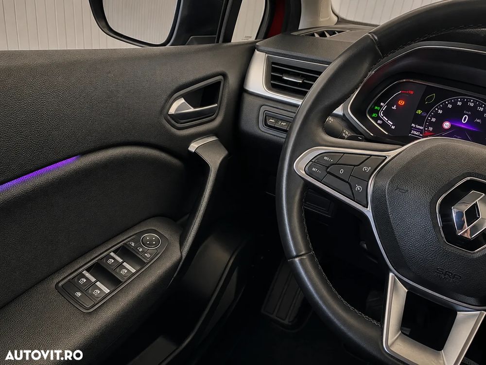 Renault Captur TCe 140 EDC Intense - 11