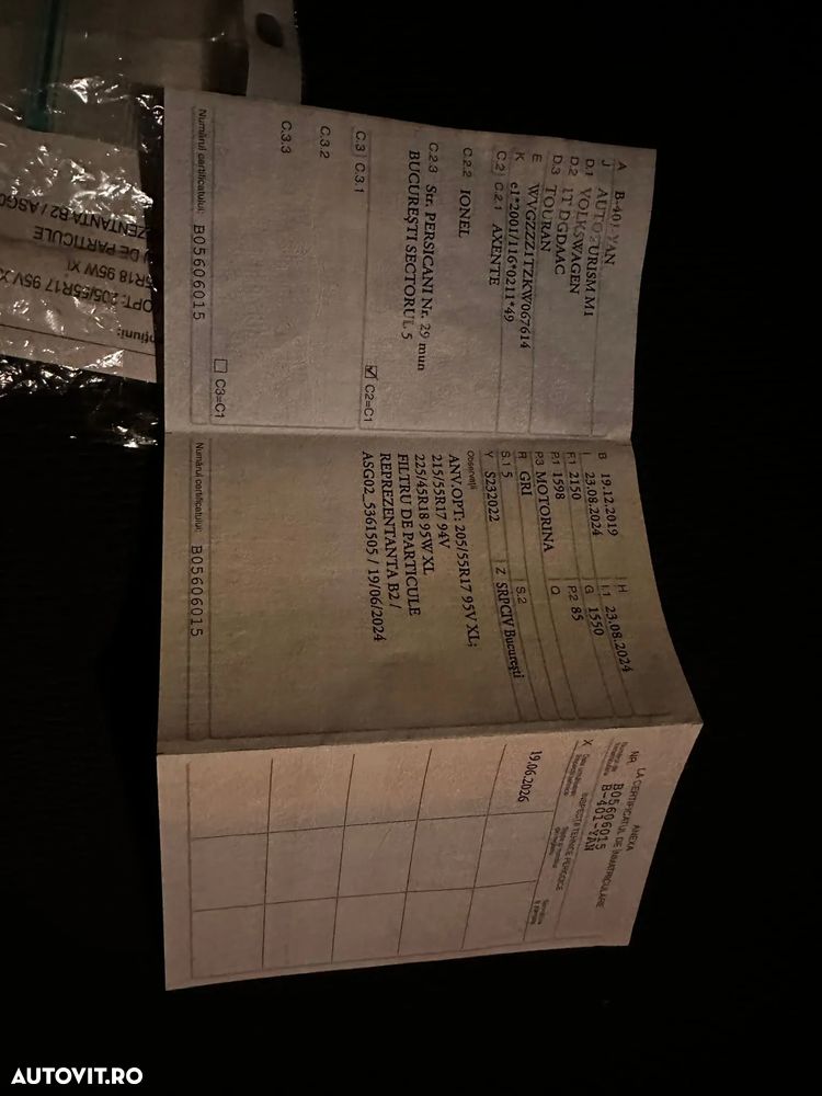 Volkswagen Touran 1.6 TDI Comfortline - 19