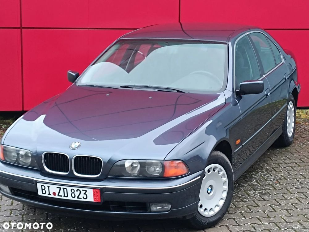 BMW Seria 5 523i - 37