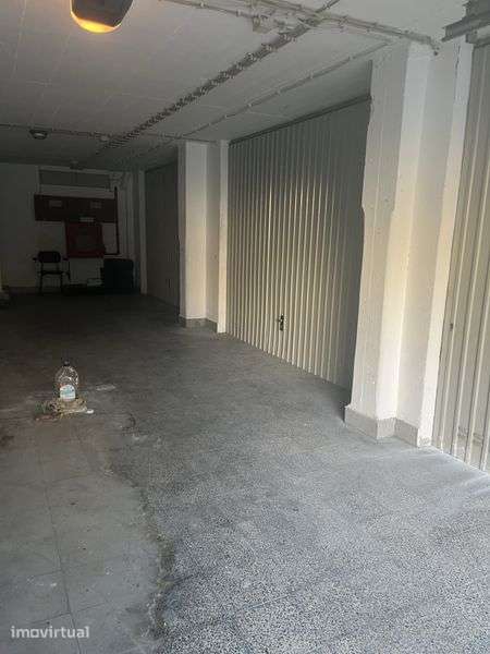 Arrendo box garagem  35 metros   quadrados - Grande imagem: 5/6