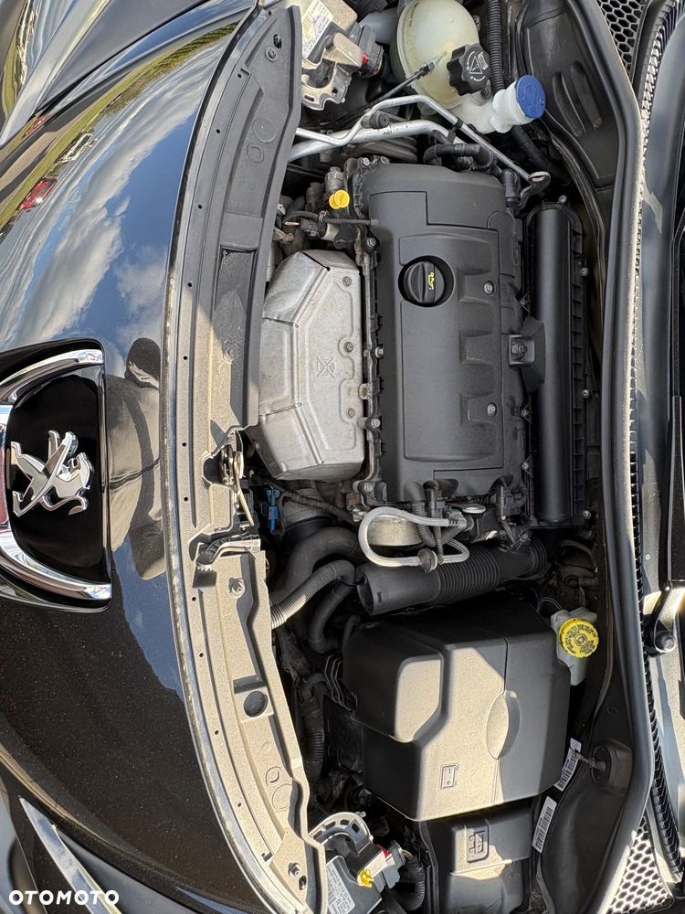 Peugeot 207 CC 120 VTi Platinum - 17