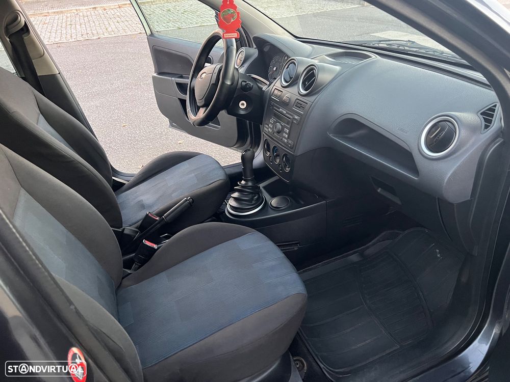 Ford Fiesta 1.25 Trend - 6