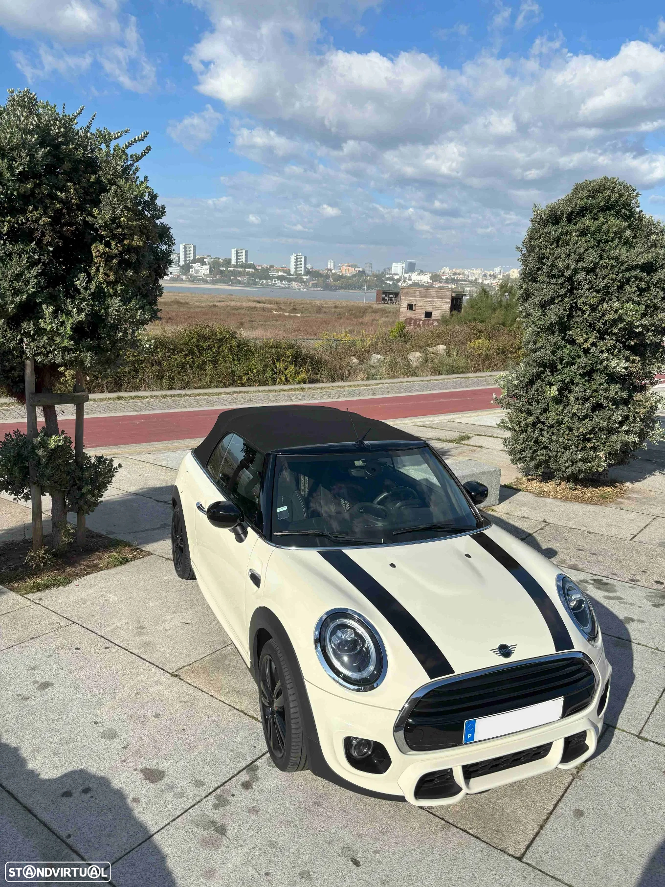 MINI Cabrio Cooper Auto - 13