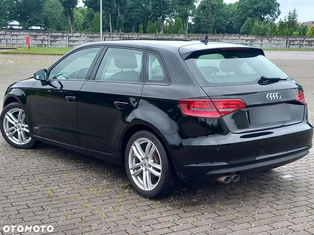 Audi A3 Sportback 2.0 TDI (clean diesel) Ambiente - 5
