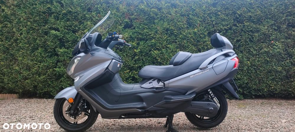 Suzuki Burgman - 10