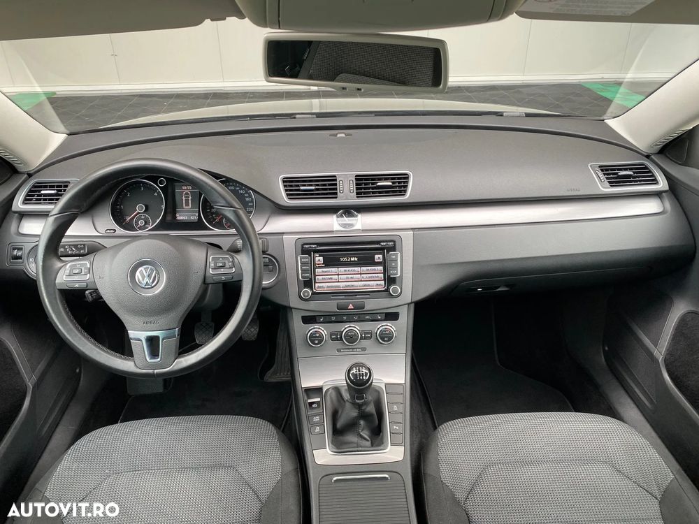 Volkswagen Passat - 5