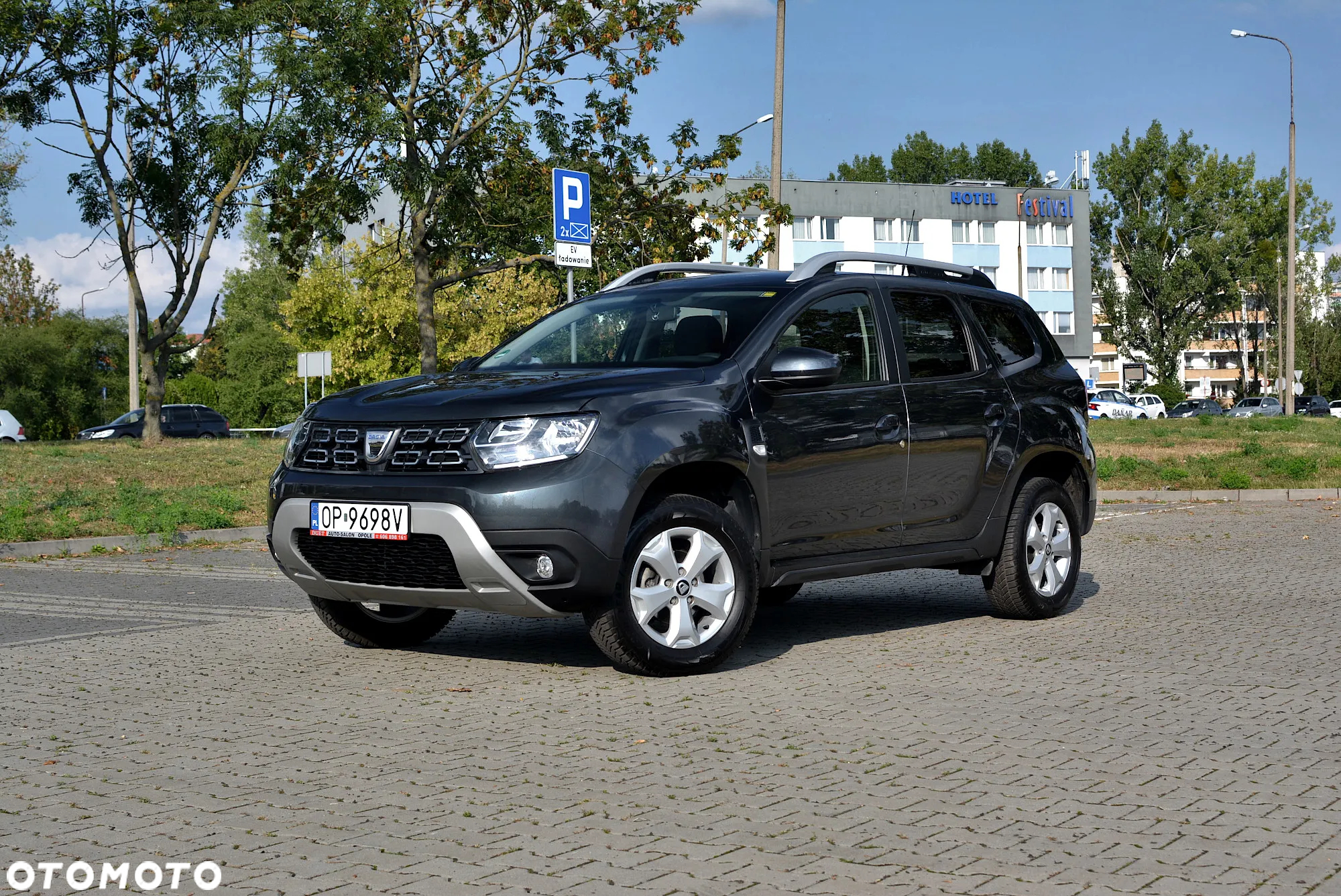 Dacia Duster 1.6 SCe Comfort - 2