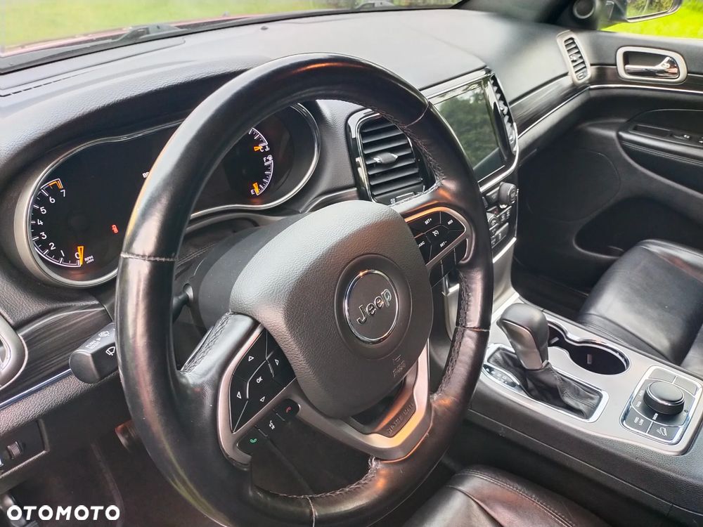 Jeep Grand Cherokee - 13