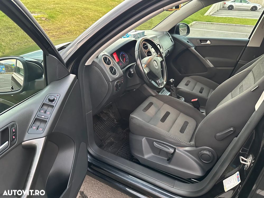 Volkswagen Tiguan - 6