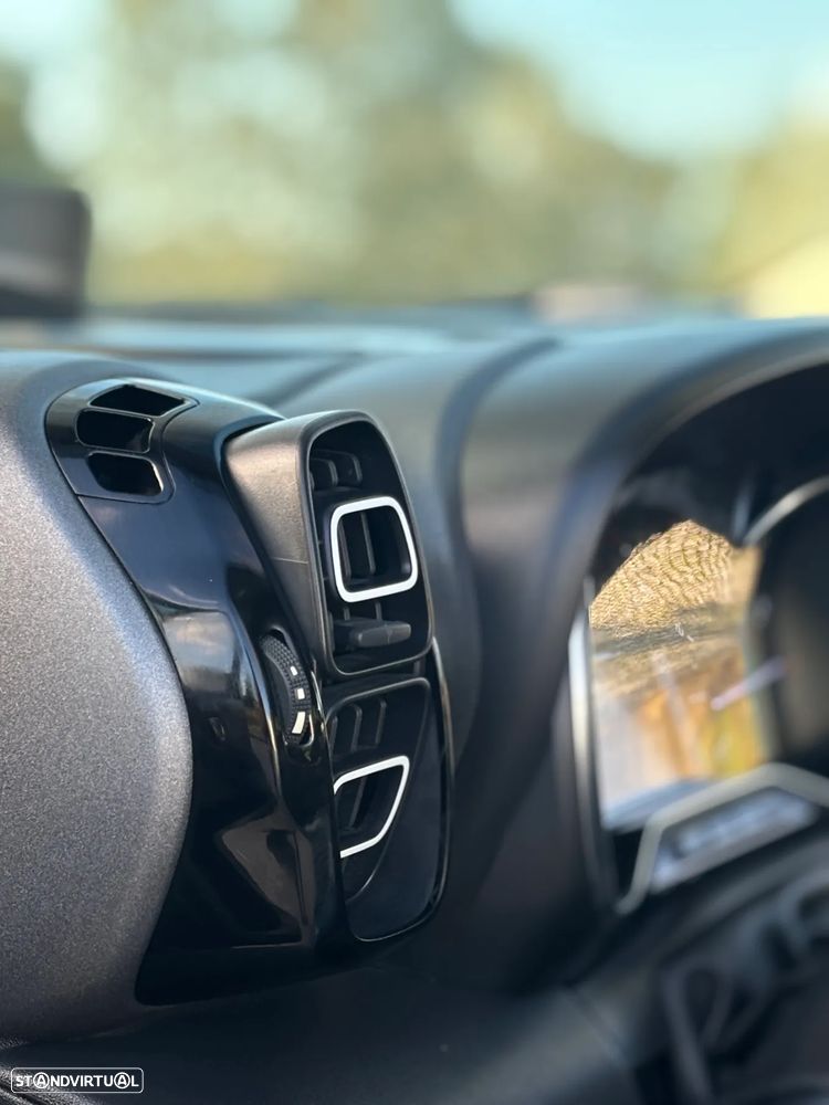 Citroën C3 Aircross 1.6 BlueHDi Shine S&S - 16