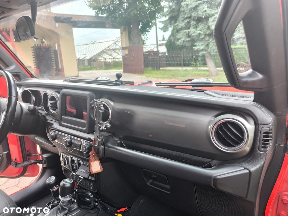 Jeep Wrangler - 1