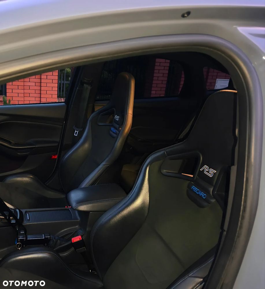 Ford Focus 2.3 EcoBoost RS - 10