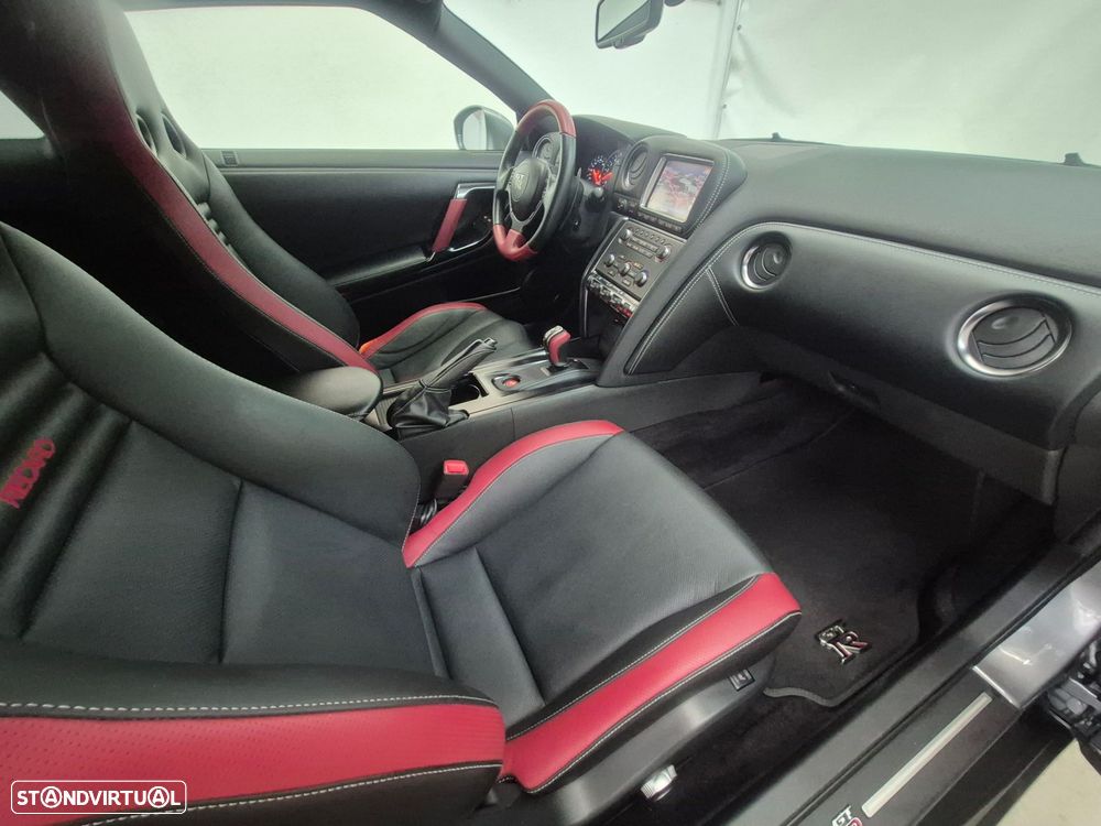 Nissan GT-R 3.8 V6 Black Edition - 51