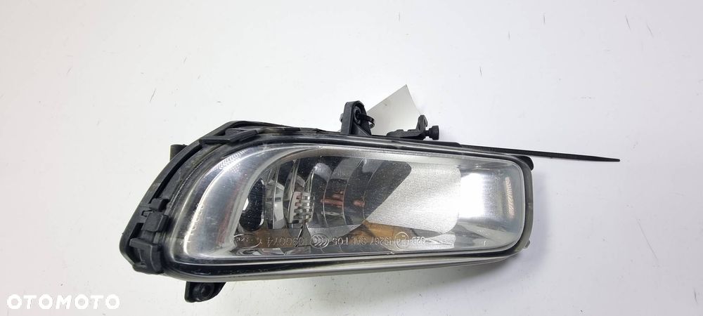 HALOGEN LEWY AUDI S8 D3 4E0941699B - 1
