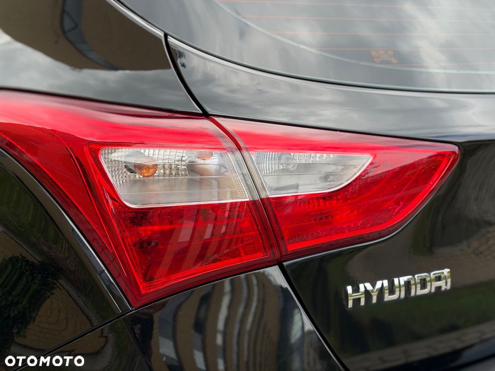 Hyundai i30 1.4 Premium - 17