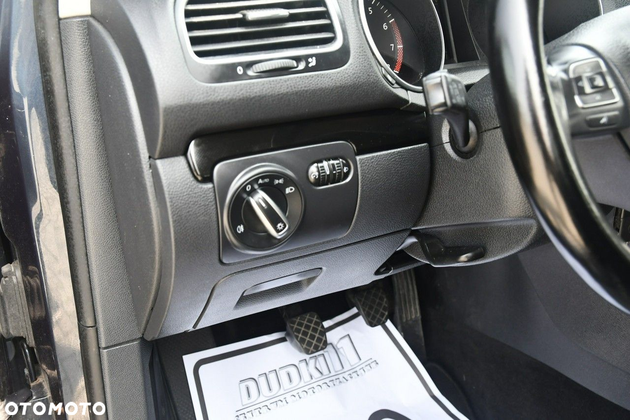 Volkswagen Golf - 17