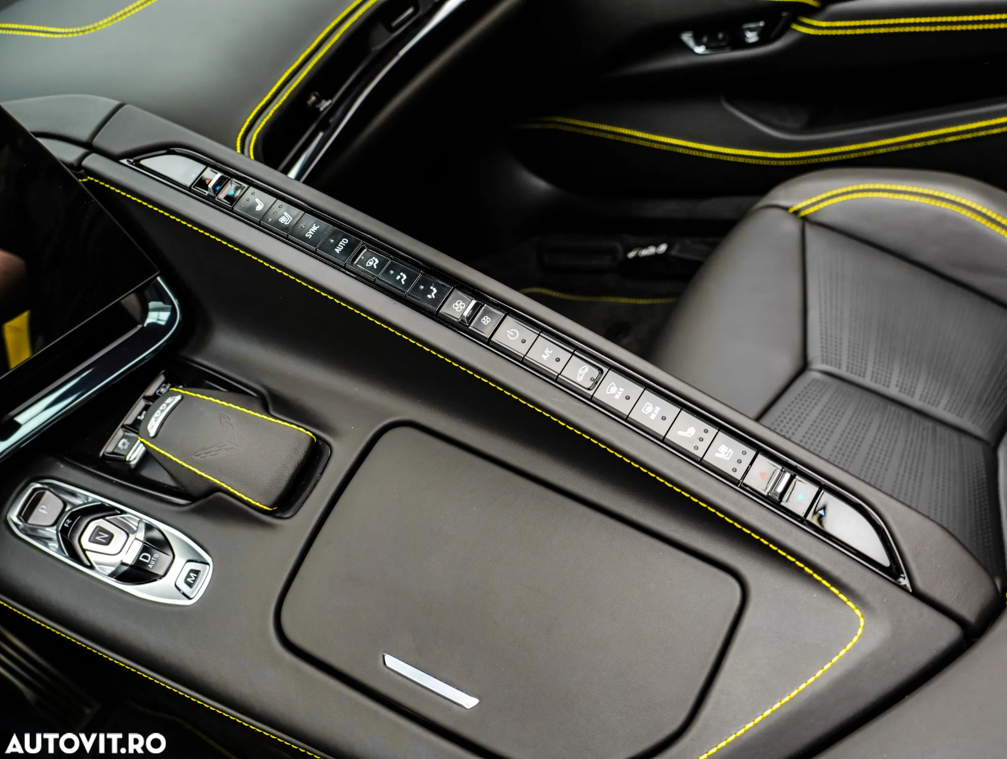 Chevrolet Corvette - 18