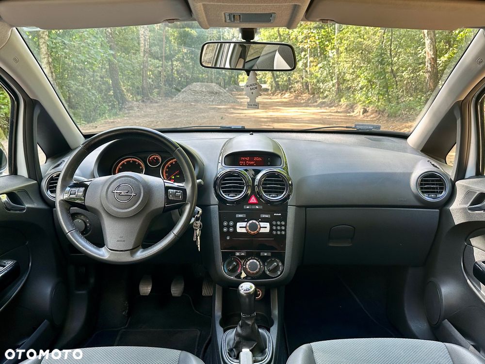Opel Corsa - 4