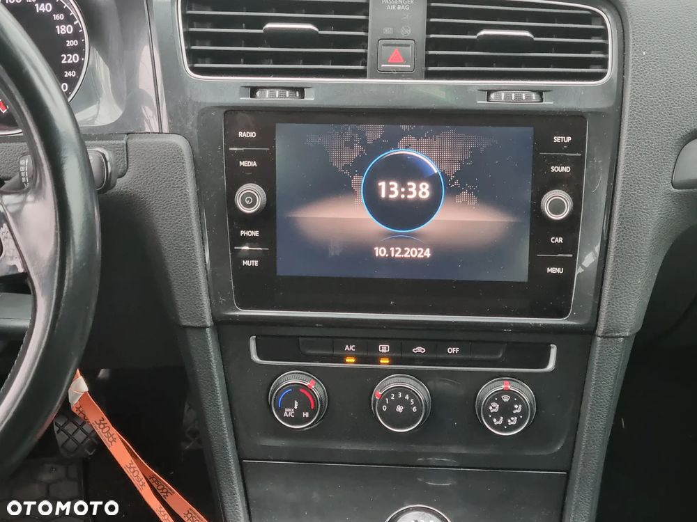 Volkswagen Golf Variant - 12