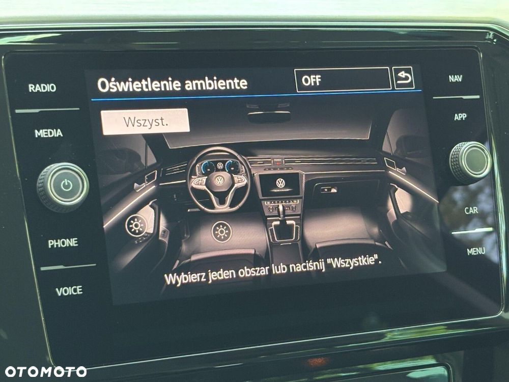 Volkswagen Passat Variant 2.0 TDI SCR Elegance DSG - 19