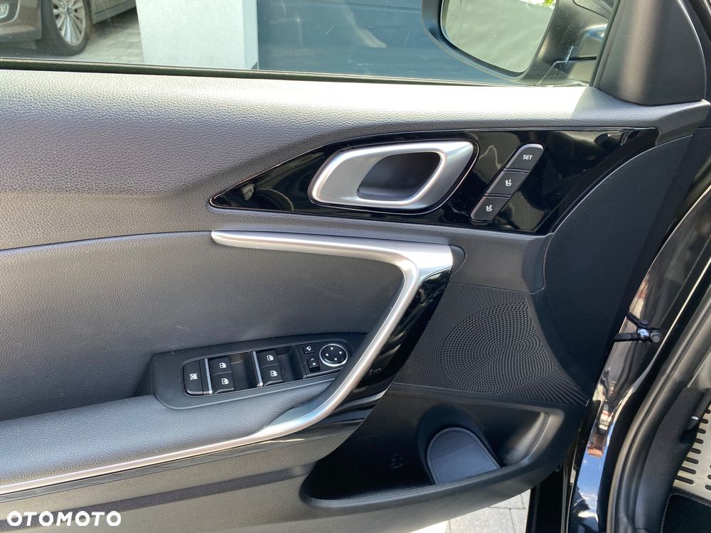 Kia Ceed 1.6 GDI PHEV Business Line DCT - 10