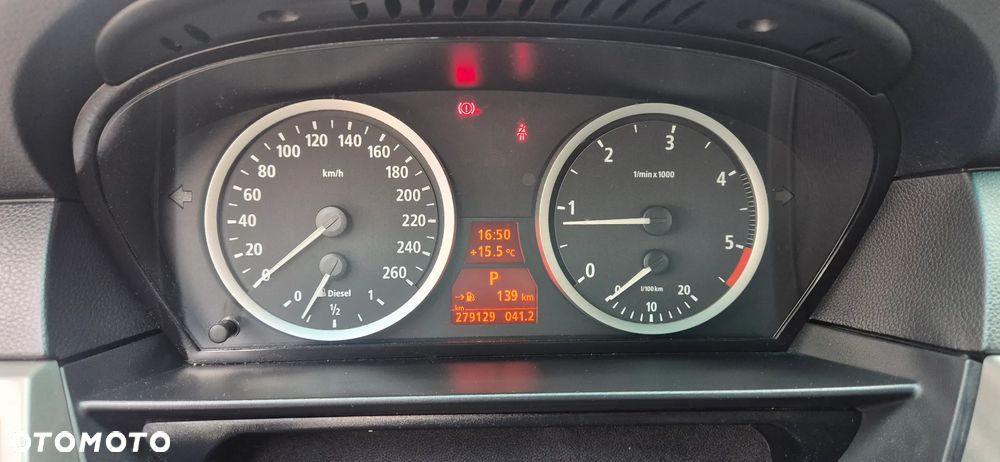 BMW Seria 5 525d - 10
