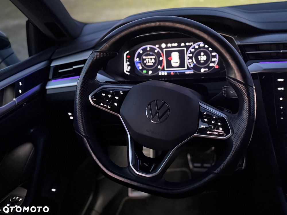 Volkswagen Arteon 2.0 TDI SCR DSG R-Line - 36