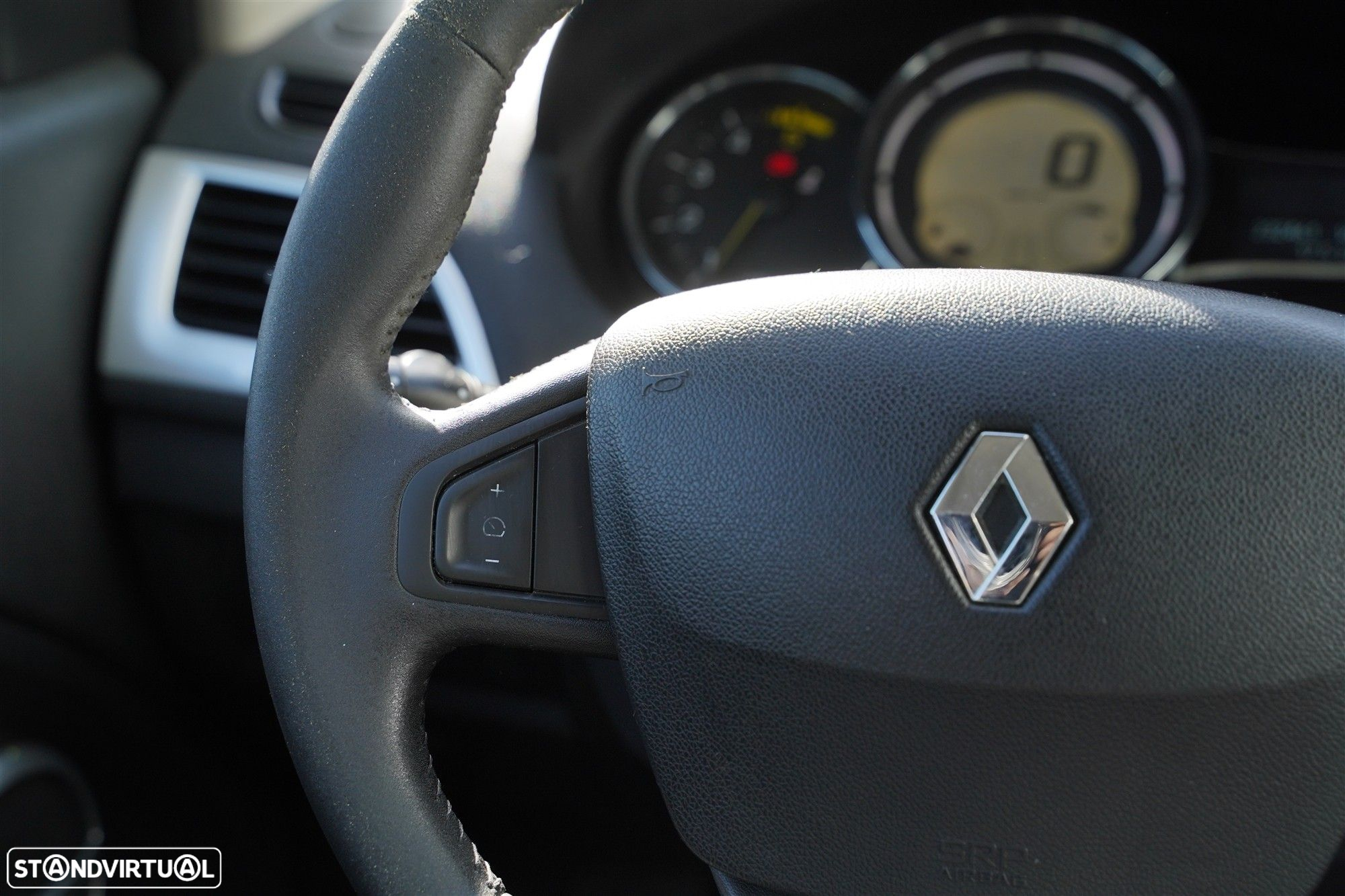 Renault Mégane 1.5 dCi Dynamique S - 17