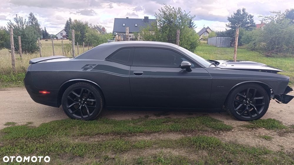 Dodge Challenger 5.7 R/T - 11