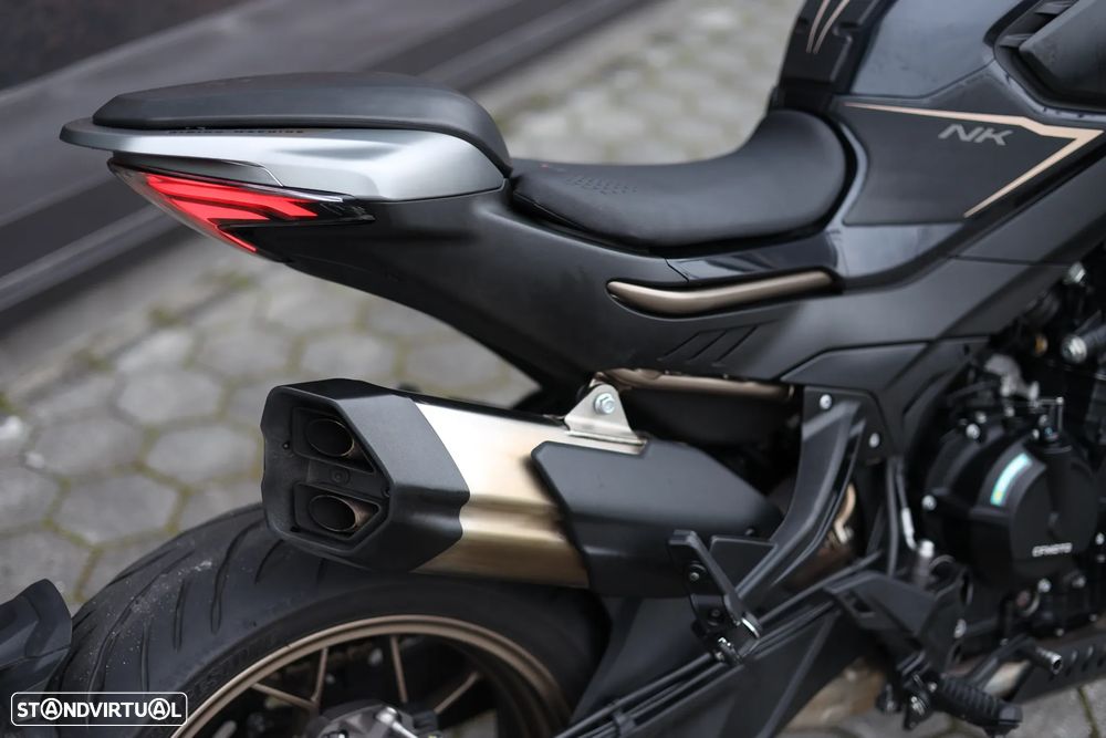CF Moto 800NK - 19