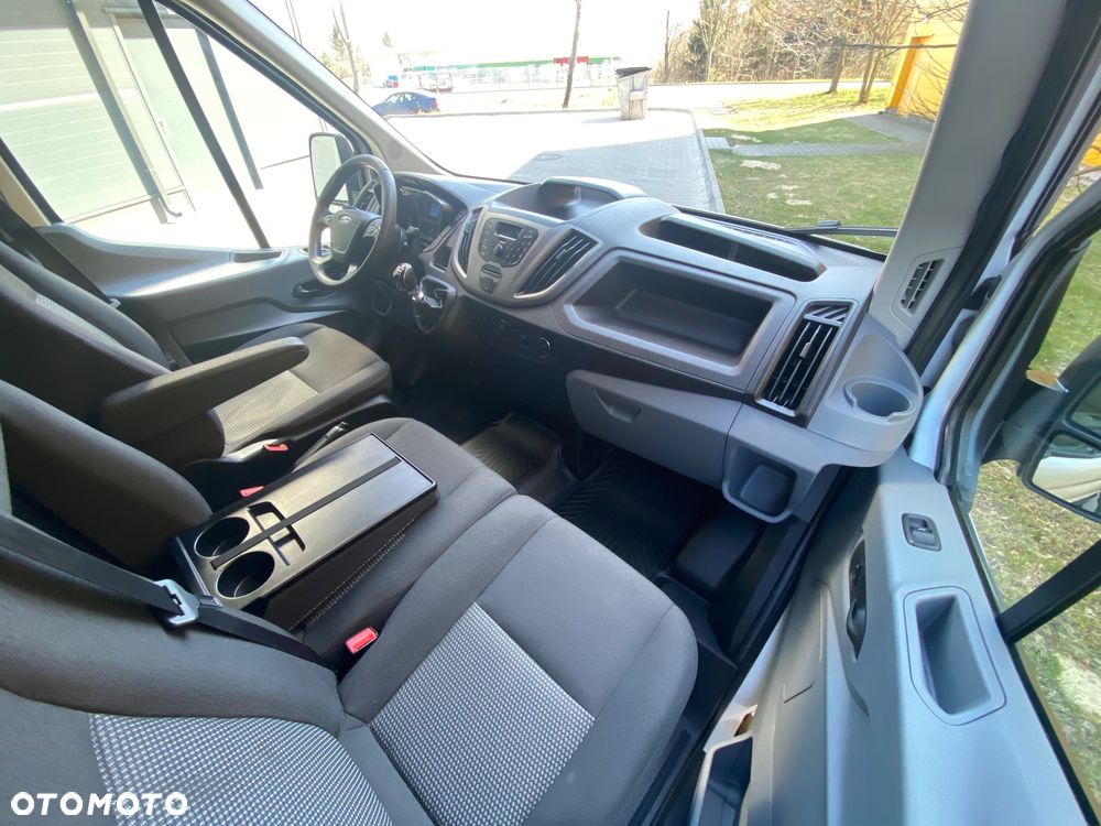 Ford Transit - 8