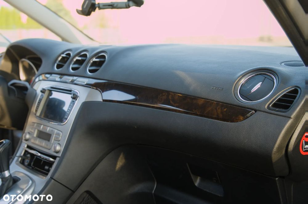 Ford Galaxy ver-2-0-tdci-dpf-ghia - 4